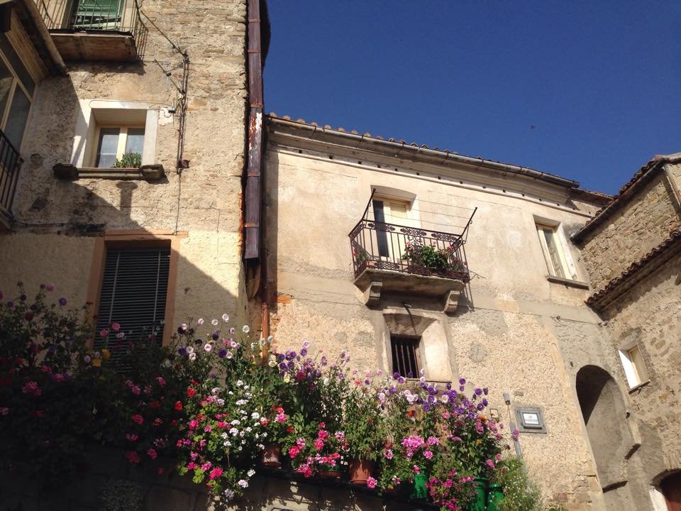 pietrapertosavolodellangeloborghipiubelliditalia